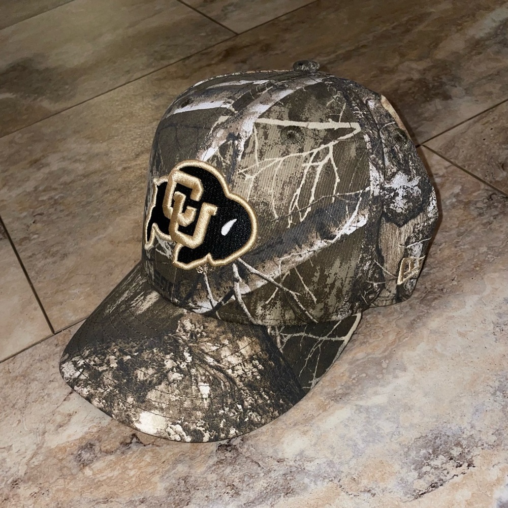 Colorado Buffaloes Tan Terry Realtree 59FIFTY New Era Fitted Hat Size 7 1/8